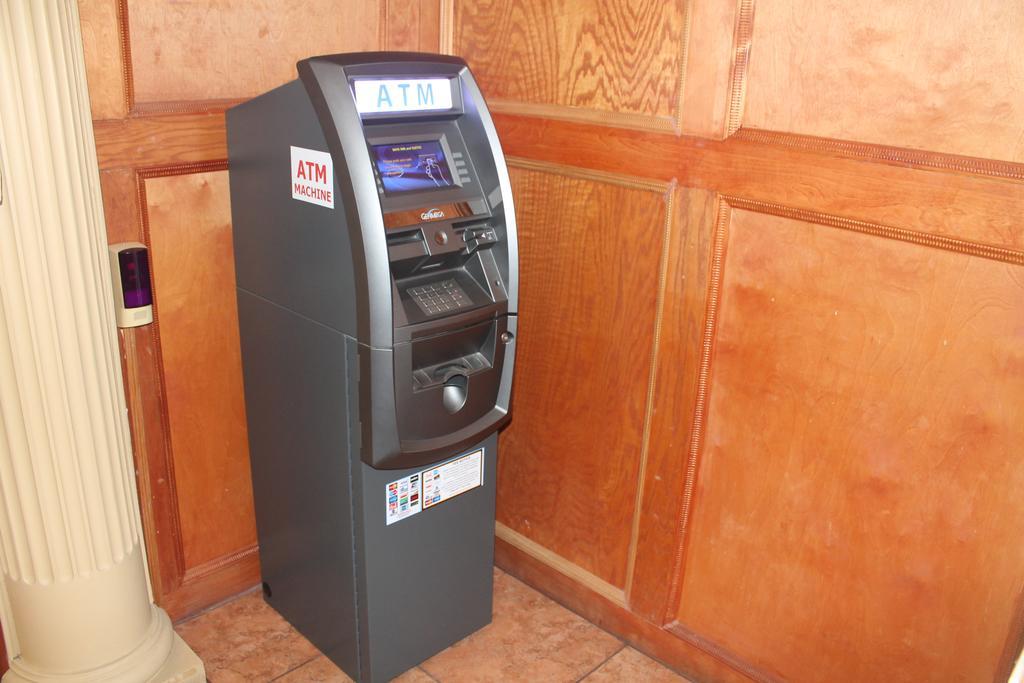 Bays Inn And Suites Baytown Bagian luar foto